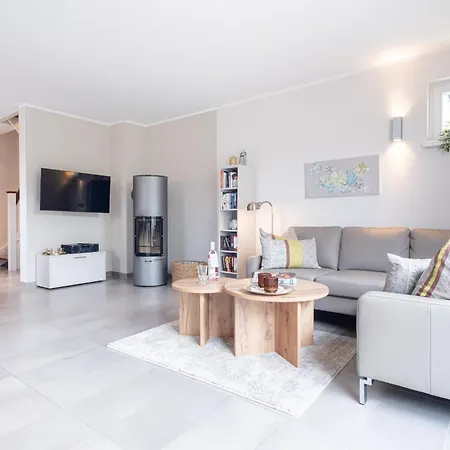 Holiday home Haus Strandlust Wf-05 *